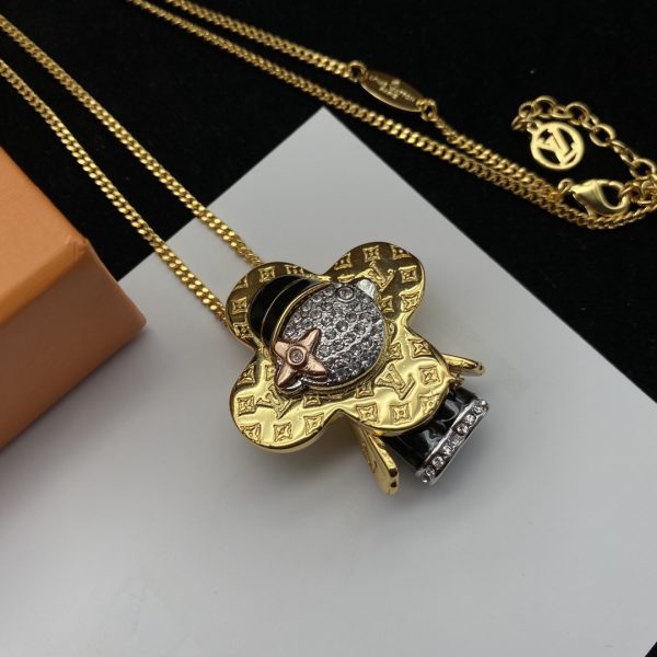 EN – Lux LV Necklaces 051