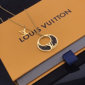 EN – Lux LV Necklaces 083