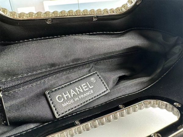 CHANEL TOTE BAG LEATHER