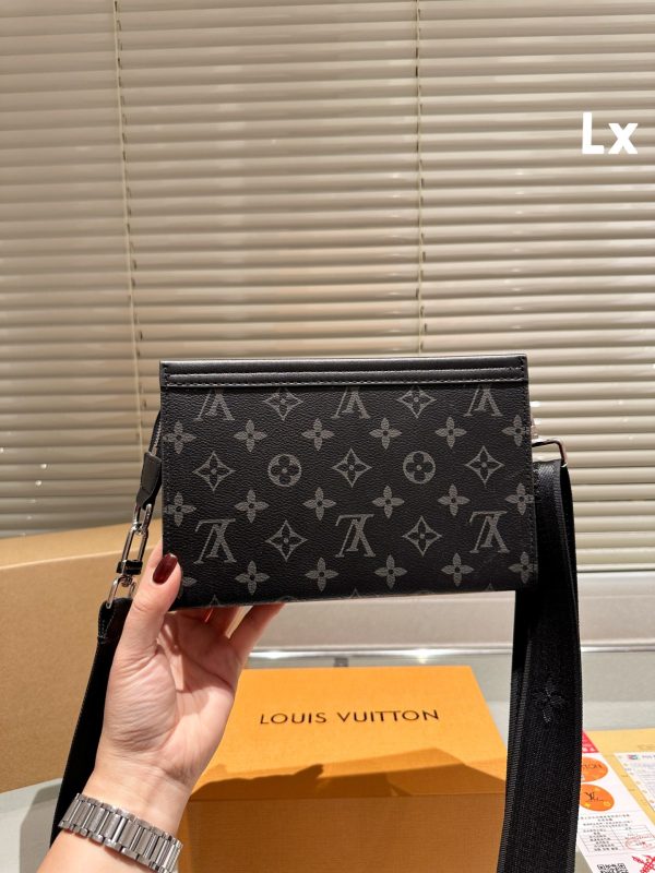 LOUIS VUITTON Monogram Eclipse Gaston Wearable Wallet