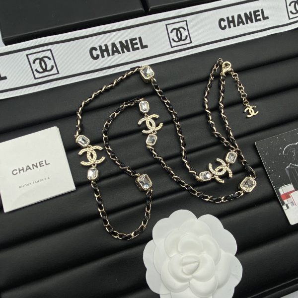 EN – Lux CHL Necklaces 001