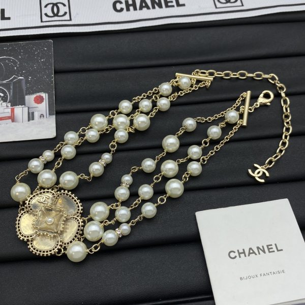 EN – Lux CHL Necklaces 002