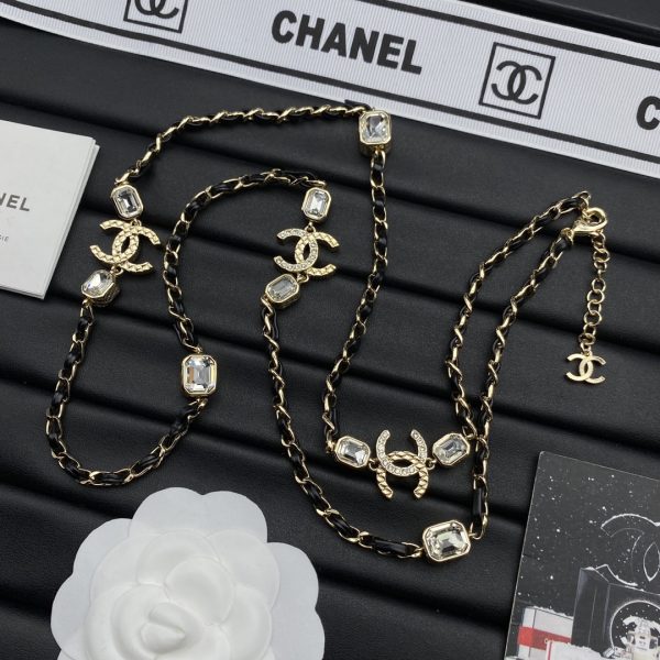 EN – Lux CHL Necklaces 001