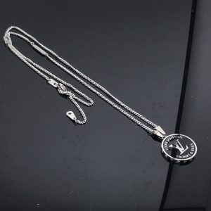 EN – Lux LV Necklaces 001