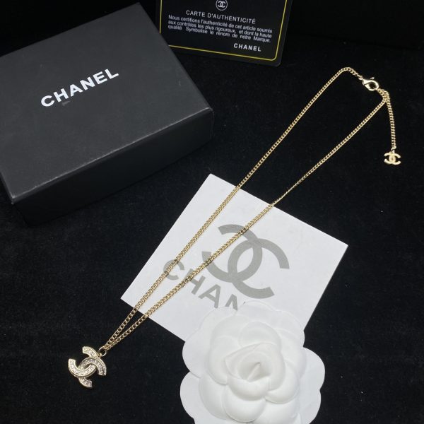 EN – Lux CHL Necklaces 039