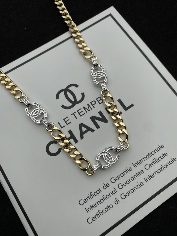 EN – Lux CHL Necklaces 045
