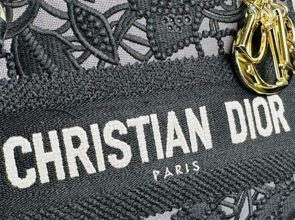 Christian Dior Medium Lady D-Lite Bag 3