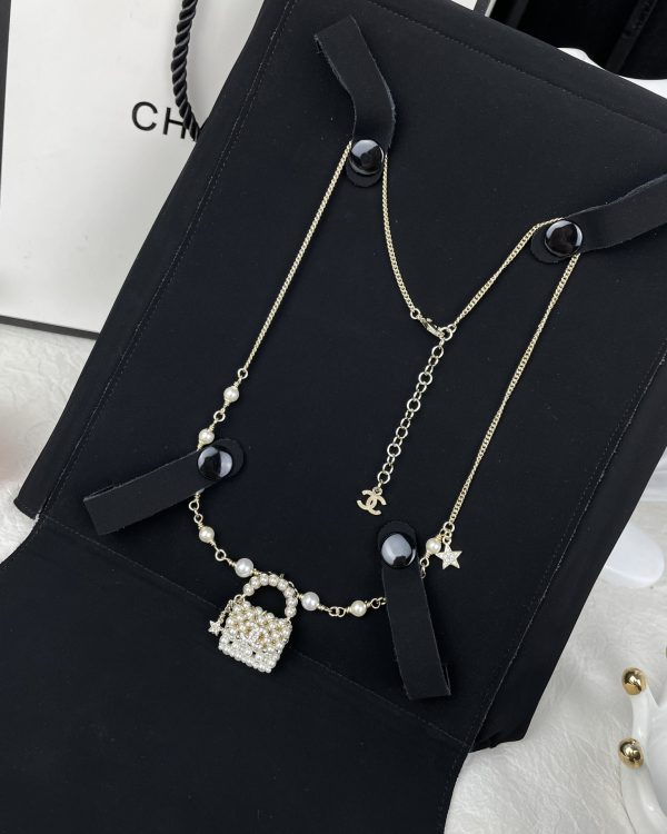 EN – Lux CHL Necklaces 005