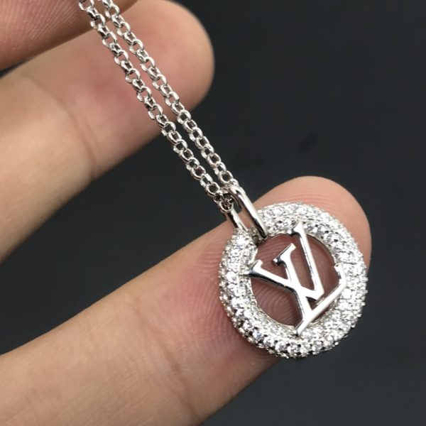 EN – Lux LV Necklaces 024