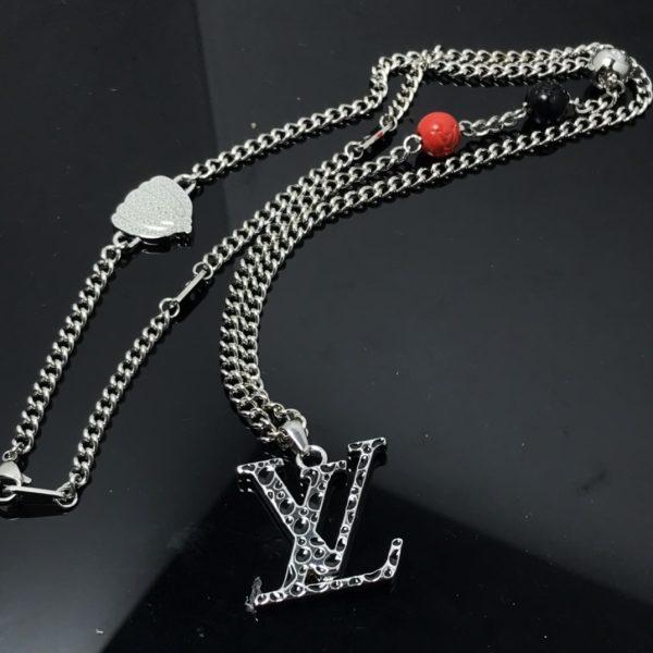 EN – Lux LV Necklaces 040