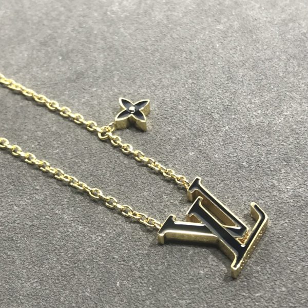 EN – Lux LV Necklaces 025