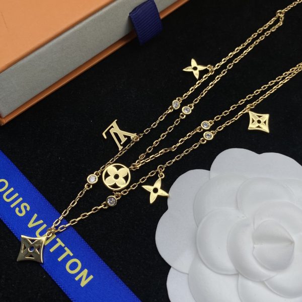 EN – Lux LV Necklaces 052