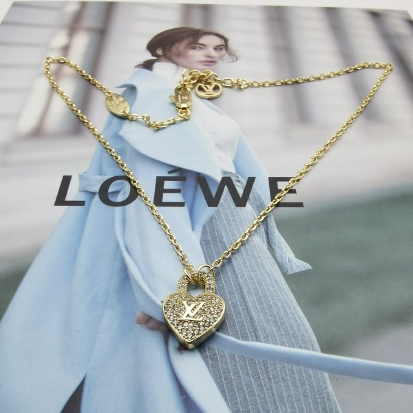 EN – Lux LV Necklaces 060