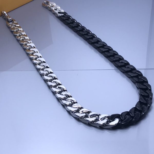 EN – Lux LV Necklaces 062