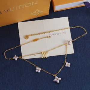 EN – Lux LV Necklaces 002
