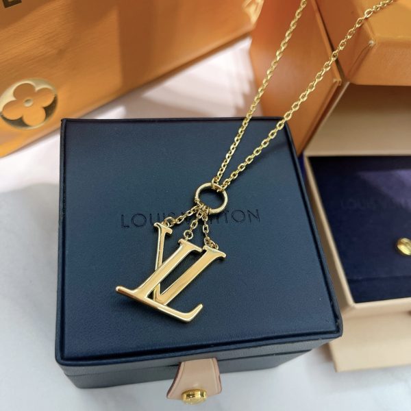 EN – Lux LV Necklaces 058