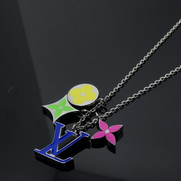 EN – Lux LV Necklaces 037