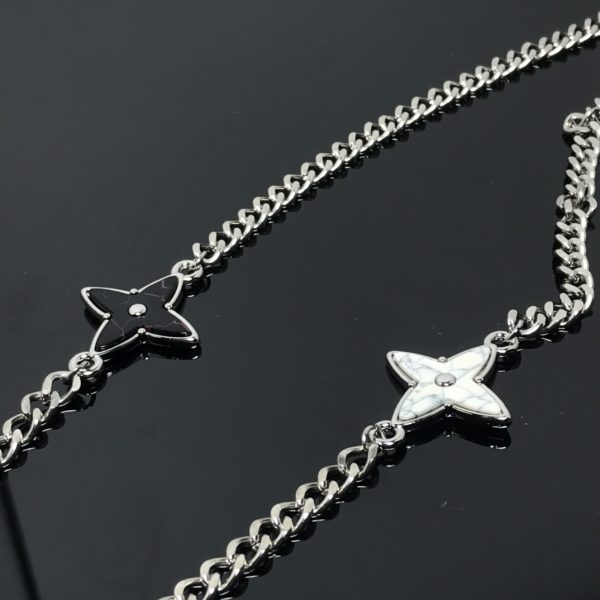 EN – Lux LV Necklaces 020