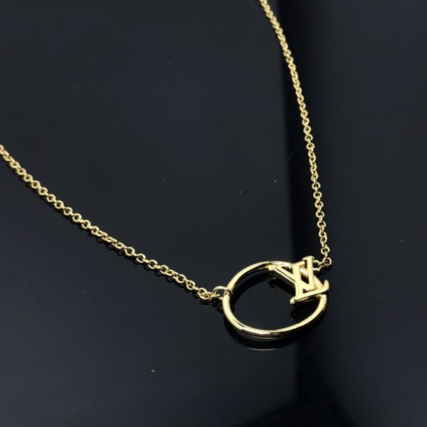 EN – Lux LV Necklaces 055