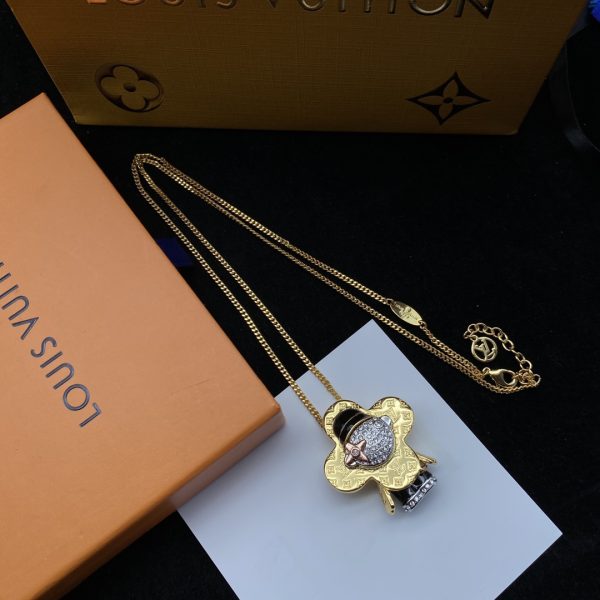 EN – Lux LV Necklaces 051