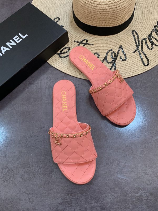 Chanel slipper