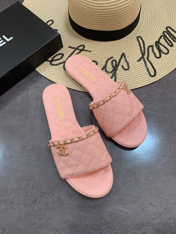 Chanel slipper