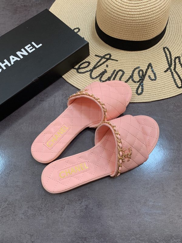 Chanel slipper