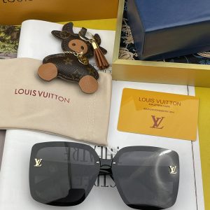 Louis Vuitton Link PM Square Sunglasses