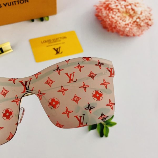 Louis Vuitton Grease Mask Sunglasses