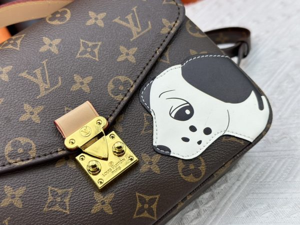 LOUIS VUITTON POCHETTE METIS