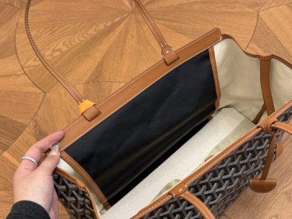 Goyard Bellechasse PM Bag