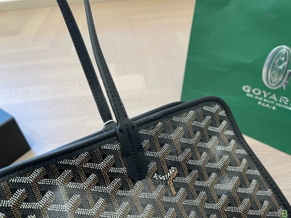 Goyard Hobo Bag