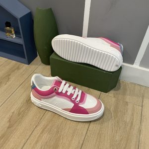 LUV WOMEN’S SNEAKER