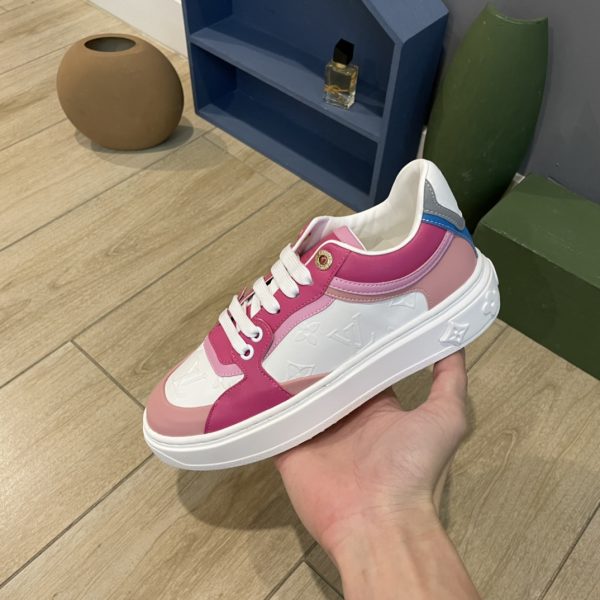 LUV WOMEN’S SNEAKER