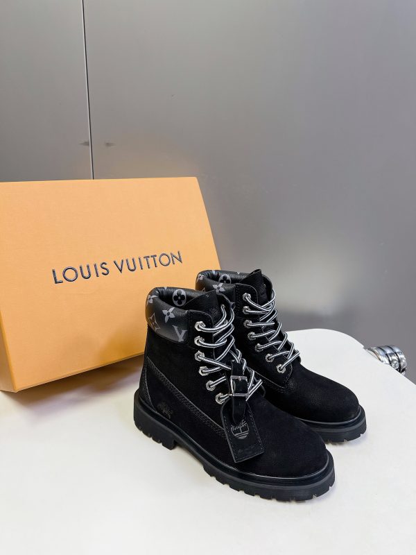 LV WOMEN’S BOOTS