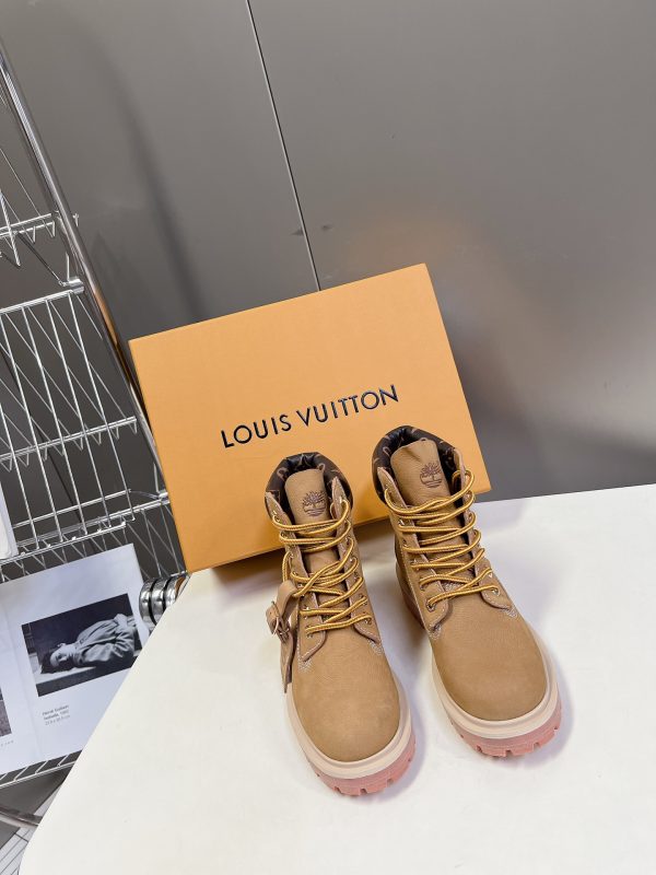 LV WOMEN’S BOOTS