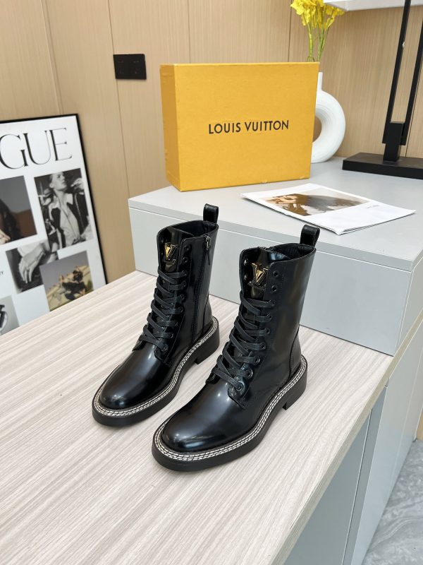 LV WOMEN’S BOOTS