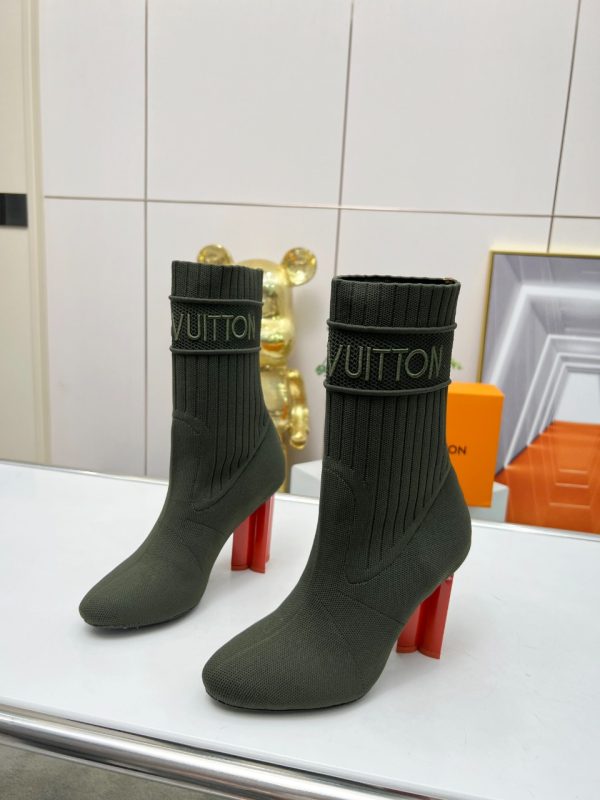 LV WOMEN’S BOOTS