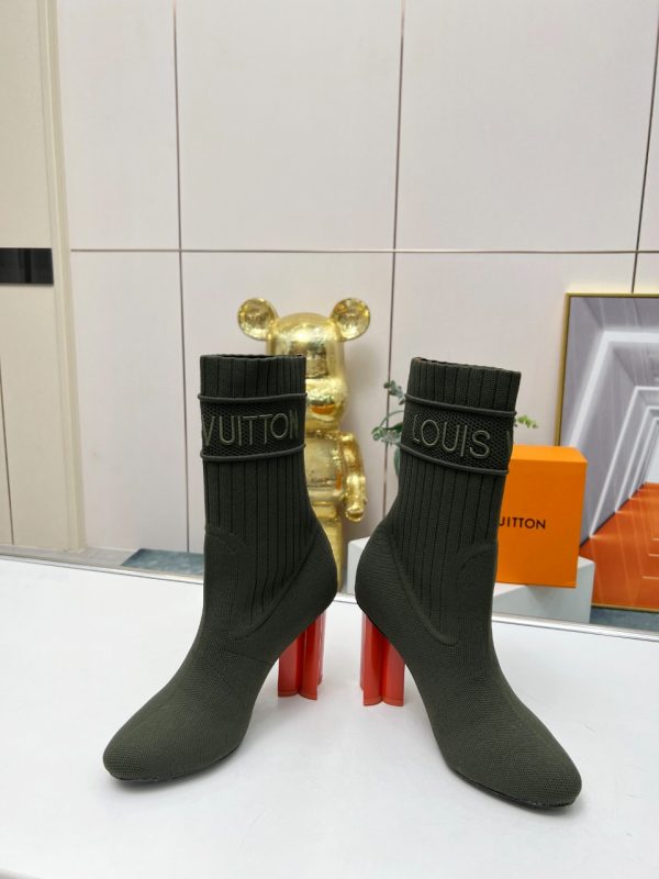 LV WOMEN’S BOOTS