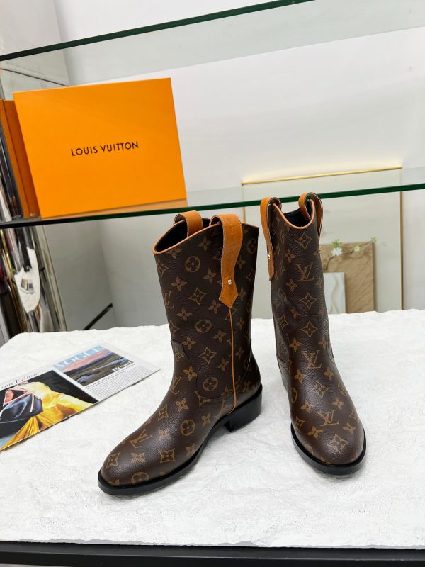 LV WOMEN’S BOOTS