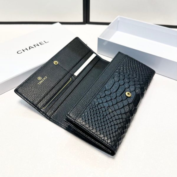 CHANEL PYTHON WALLET BLACK 19CM