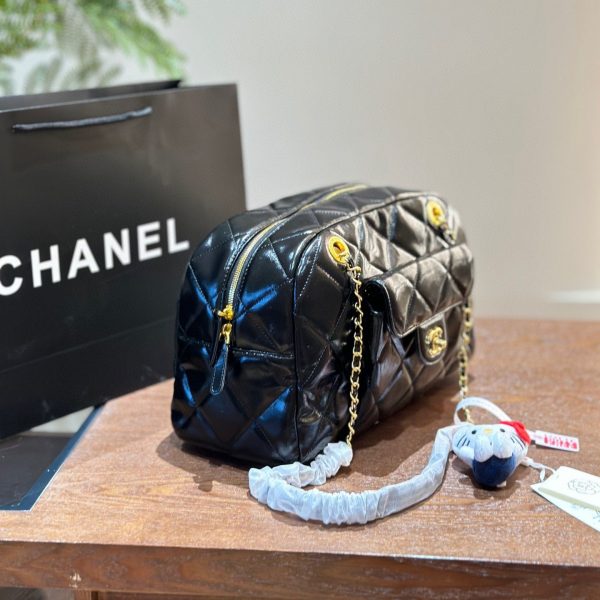 CHANEL MAXI BOWLING SHOULDER BAG WITH CHAIN IN BLACK 28CM