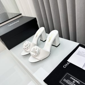 CHANEL CAMELLIA MEDIUM HEEL SLIPPERS LAMBSKIN WHITE