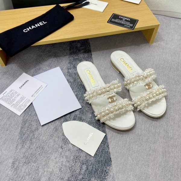 CHANEL MULE SLIPPERS PEARL TWEED WHITE