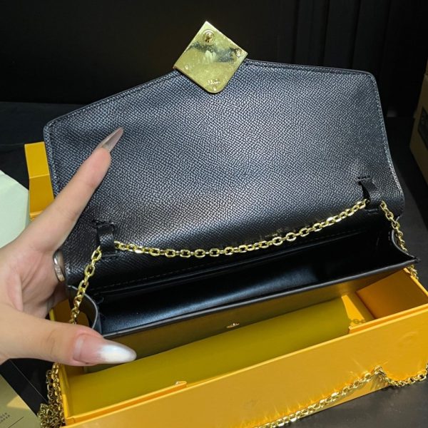 FENDI FF DIAMONDS WALLET ON CHAIN BLACK 22CM 8M0488ALV4F0KUR