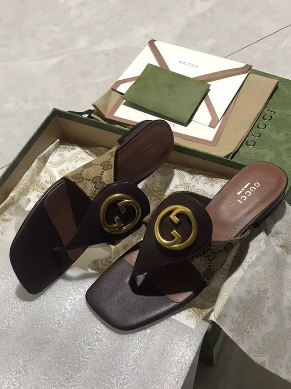 GUCCI BLONDIE THONG SANDALS BROWN P00810550