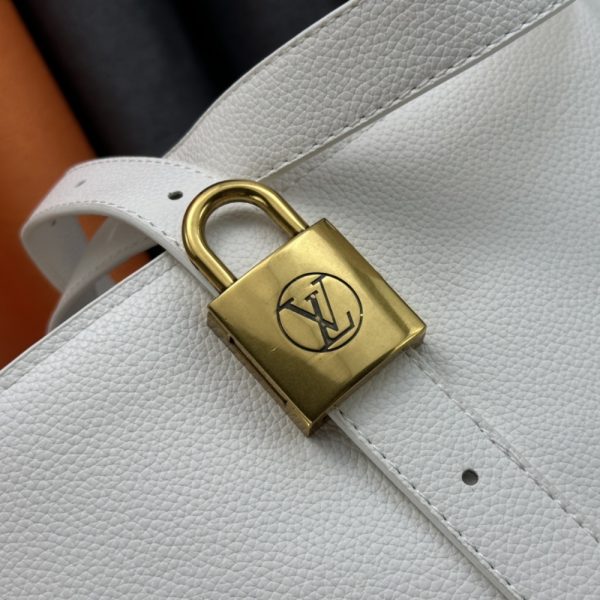 LOUIS VUITTON LOW KEY CABAS MM GRAINED CALFSKIN WHITE 47CM