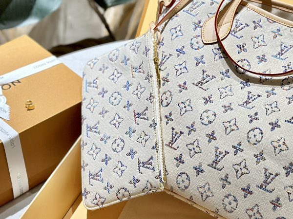 LOUIS VUITTON NEVERFULL MM MONOGRAM JACQUARD FABRIC MULTICOLOR BEIGE 32CM M24905