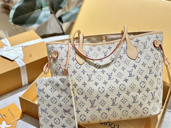 LOUIS VUITTON NEVERFULL MM MONOGRAM JACQUARD FABRIC MULTICOLOR BEIGE 32CM M24905