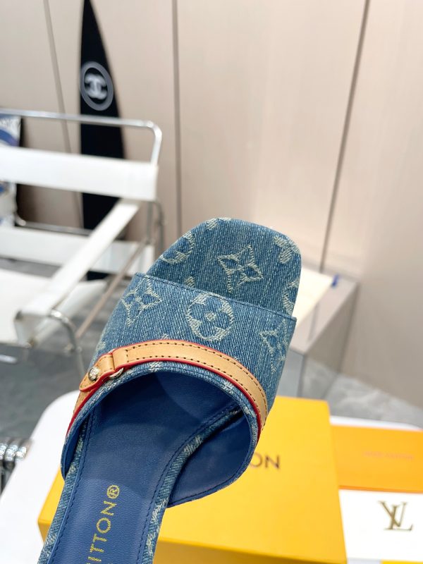 LOUIS VUITTON NEO REVIVAL MULE DENIM BLUE 1ACIZB